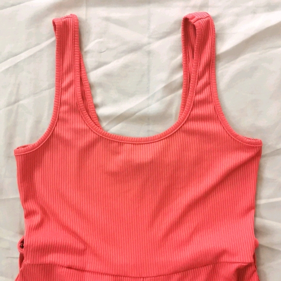 Flared bottom jumpsuit - Picture 2 of 5